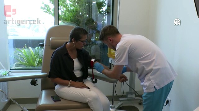 Kedi tırmığından kaynaklandığını zannettiği şişlik tümör çıktı