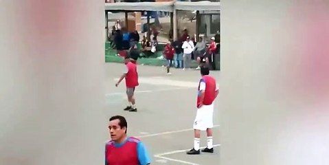 "Por culpa de Miyashiro": Fue a jugar 'pichanga', pero su esposa llegó y lo correteó delante de todos