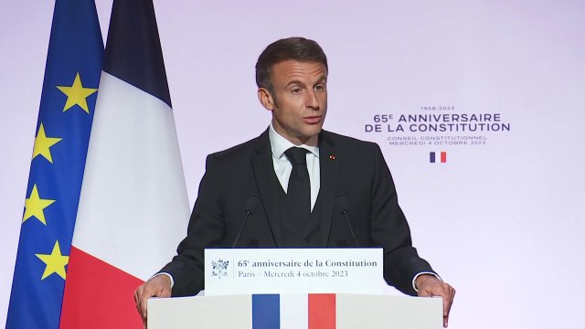 Emmanuel Macron: Nous vivons un triple dérèglement: celui du climat, de la civilité et de l'ordre international