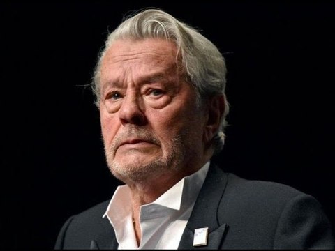 Décès de Bernard Tapie : Alain Delon tourmenté par une peine atroce
