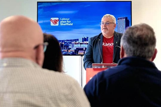 Sheffield Headlines 4 October: Sheffield Labour councillors quit to stand as independents