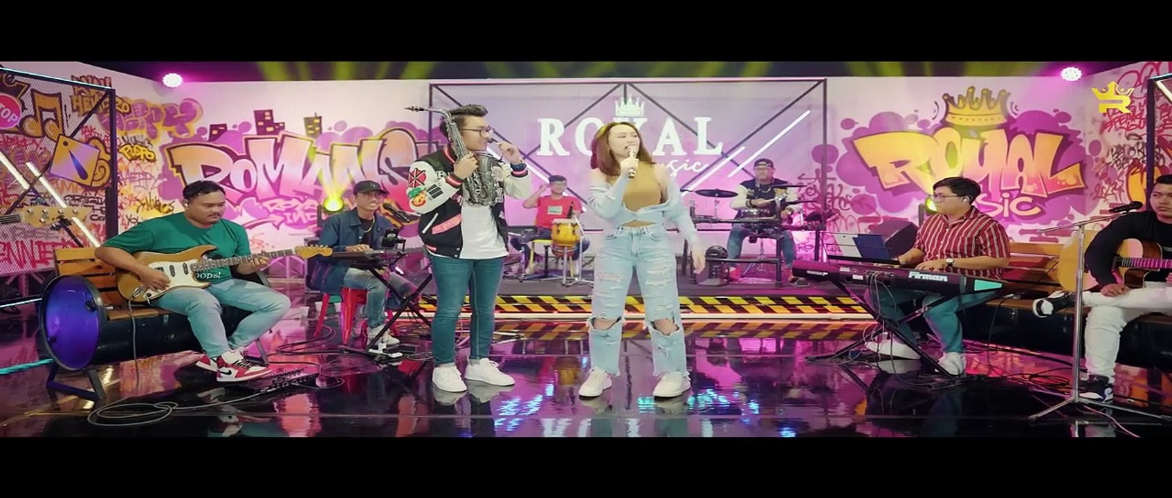 HAPPY ASMARA FEAT THE SAXOBROTHERS - RUNGKAD ( Official Live Music )