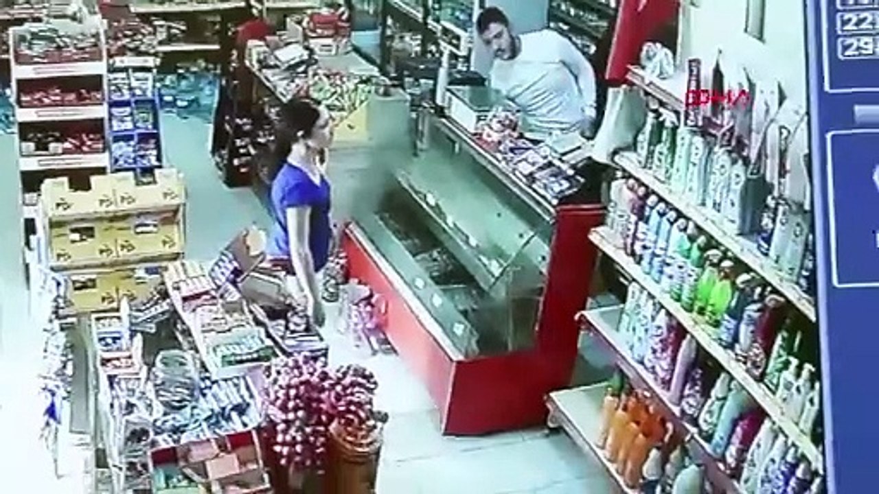 Annesini bıçaklayıp intihar eden genç kızın son görüntüleri ortaya çıktı