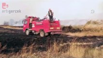 Edirne'de anız yangını... 500 dönüm tarım arazisi ve 3 ahır zarar gördü