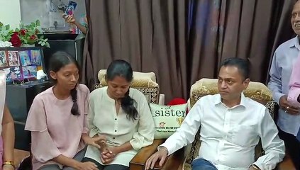 MPs come to meet doctor's daughters