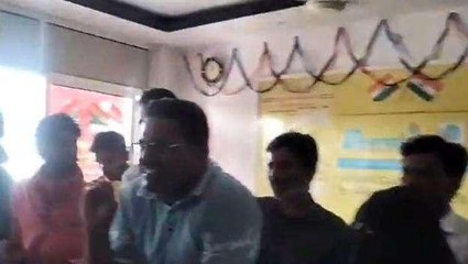 रायसेन: सस्ते गैस सिलेंडर को लेकर महिला परेशान, जानिए क्या है समस्या का कारण