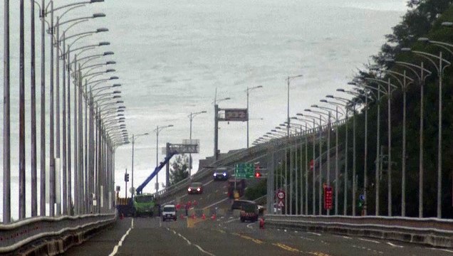Taiwán cancela vuelos y cierra escuelas ante llegada de un tifón