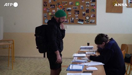 Fico si riprende la Slovacchia: "Basta armi a Kiev"