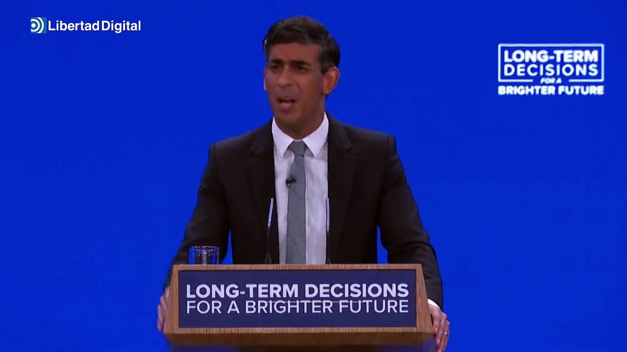 El primer ministro británico asegura que "un hombre es un hombre y una mujer es una mujer, es sólo sentido común"