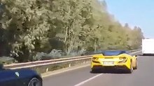 Acidente Ferrari e Lamborghini