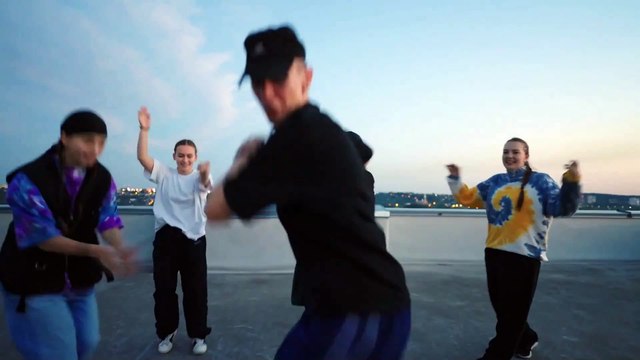 14) Nothing On Me. Genre. Pop musique. Humeur Funky. Artiste. Track Patrick Patrikios