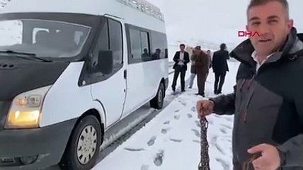 Görüntüler Türkiye'den! Kar yağışıyla her yer beyaza büründü