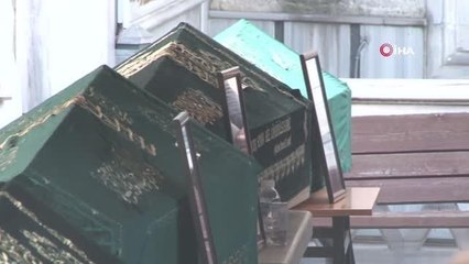 Yunanistan'da hayatını kaybeden 4 Türk vatandaşı Kağıthane'de toprağa verildi