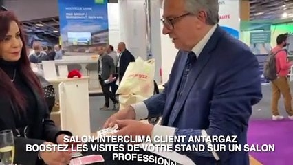 Magicien Paris magie de close up sur votre stand de salon professionnel