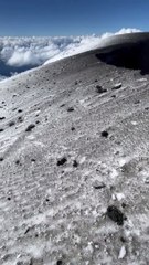 La vue depuis le sommet d'un volcan