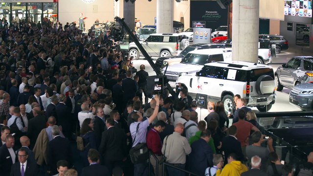 Walkaround: the New 2020 Land Rover Defender