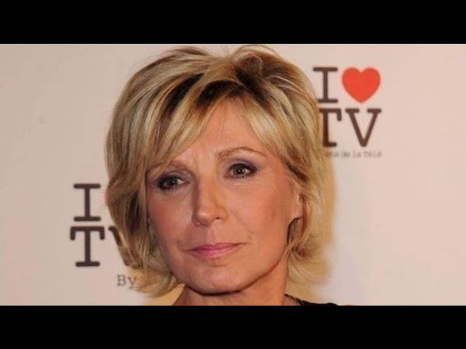 Evelyne Dhéliat (miss-météo TF1) dure avec elle-même, ses confidences fracassantes sur son métier