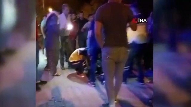 L'accident dans lequel une moto et un véhicule utilitaire léger sont entrés en collision à Kahramanmaraş a été filmé : 2 blessés