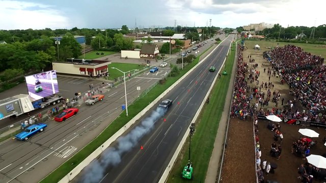 Hemi Gasser vs. Hemi Super Bee!