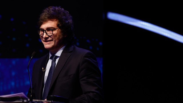 “Milei va a sumar votos, pero no tantos para evitar la segunda vuelta”: analista político sobre las elecciones en Argentina