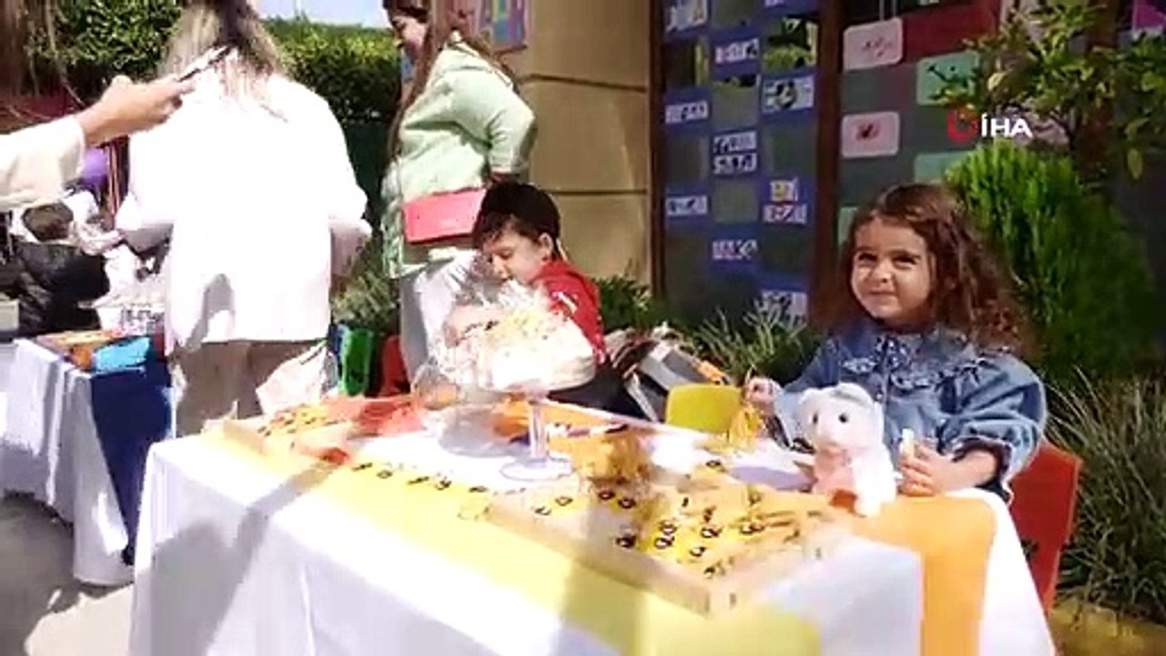 Anaokulu Öğrencileri Sokak Hayvanlarına Mama Aldı