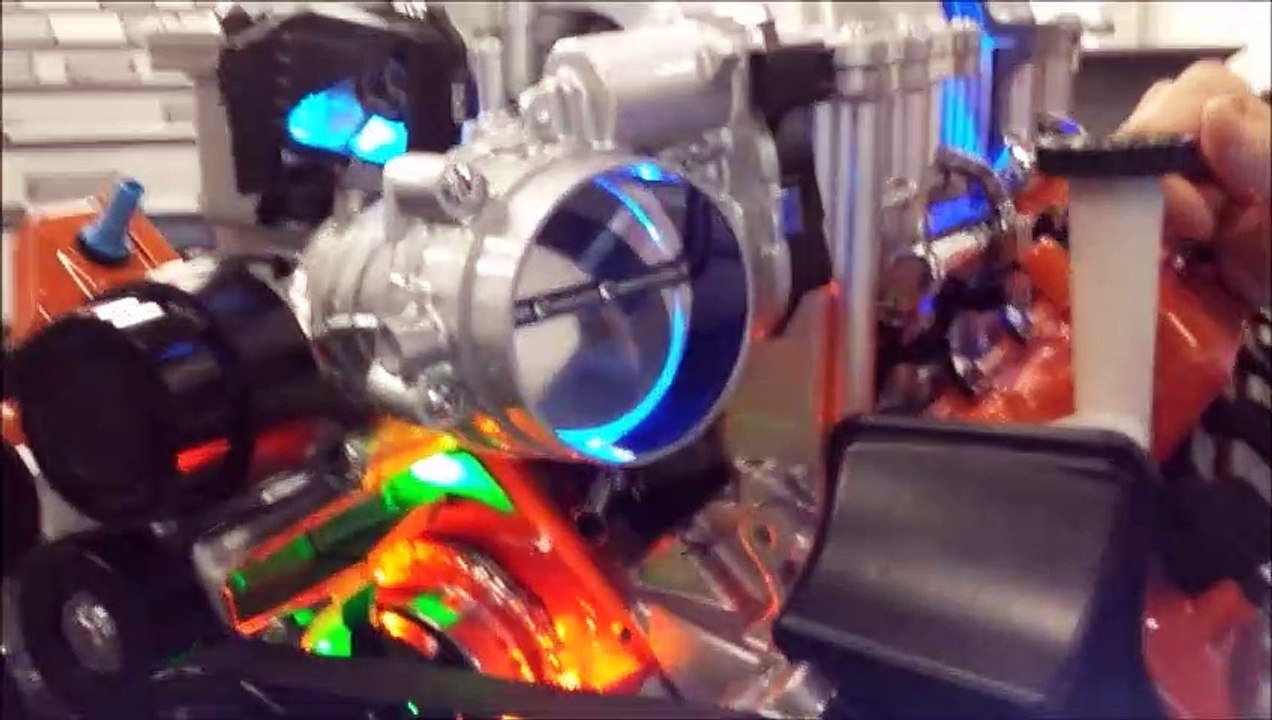 Inside The SRT Hellcat Engine - video Dailymotion