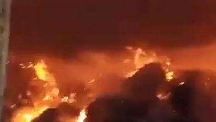 मेरठ: कागज के कारखाने में लगी भीषण आग, मची भगदड़