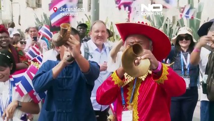 شاهد: مئات الإسرائيليات والفلسطينيات يتظاهرن في القدس ويطالبن بالسلام