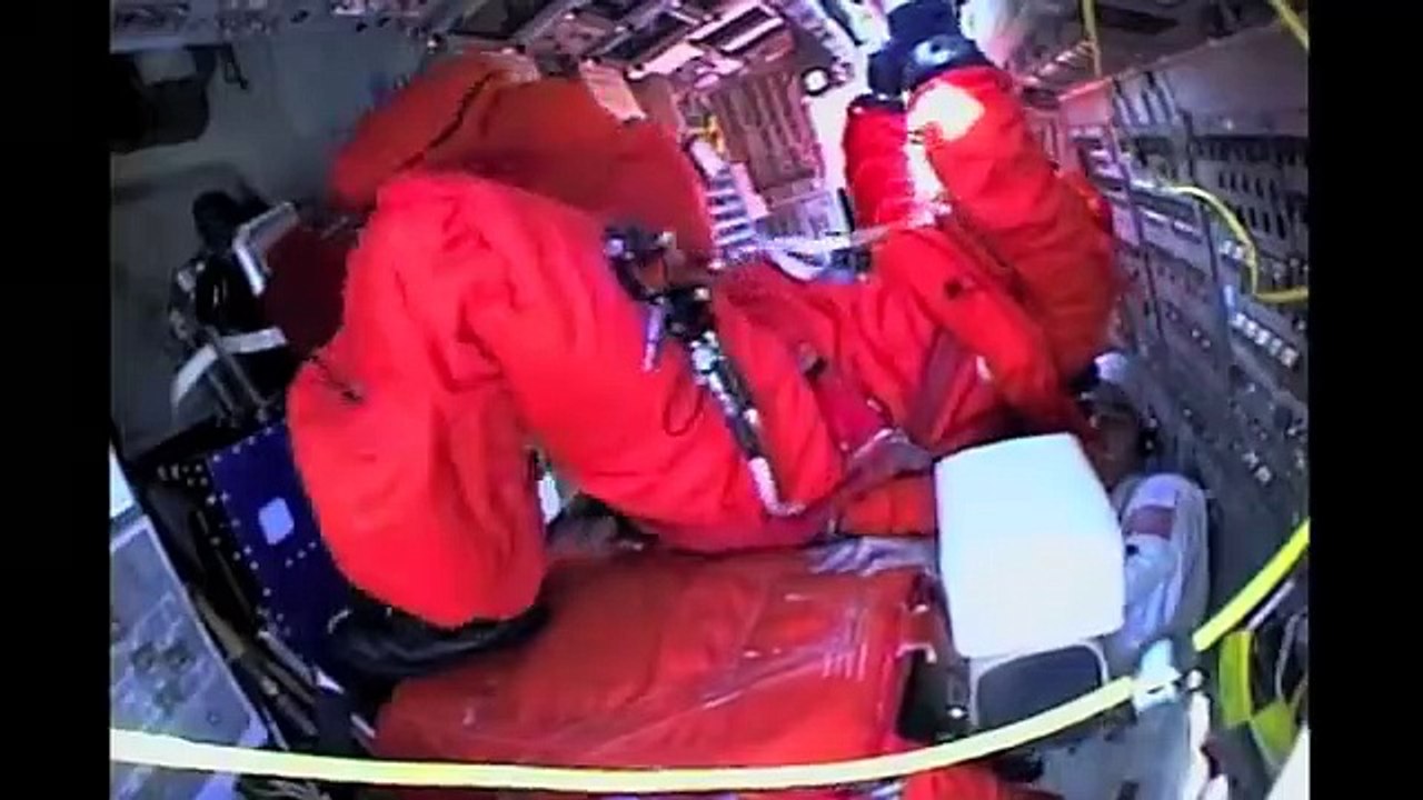 Shuttle_Atlantis_STS-132_-_Amazing_Shuttle_Launch_Experience(360p)
