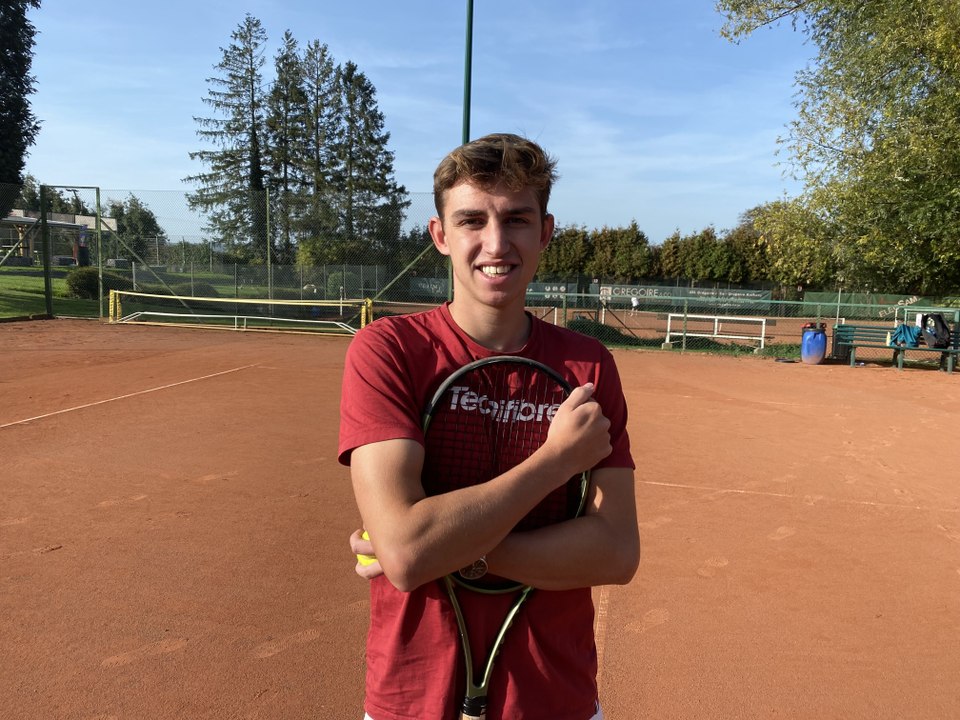 Nouveaux classements en tennis amateur : le phénomène Nicolas Bougnet grimpe de 16 classements en 2 étés (vidéo)