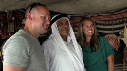 للتعريف بالتراث.. معلم متقاعد يؤسس بيت الخيمة البدوية