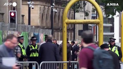 Regno Unito, Sunak prova a rianimare i Tory: "Il nuovo siamo noi"