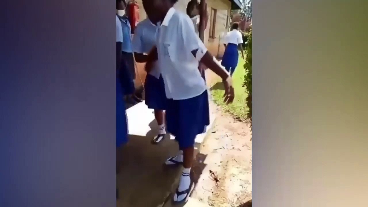 L'événement qui a secoué le pays ! 95 élèves du lycée pour filles ont été paralysées, l'école a été fermée pour une durée indéterminée