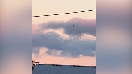 Plane spirals in sky before crashing into Oregon home, killing two