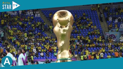 Coupe du monde : Une star du foot, accusée d'adultère, règle ses comptes sur le terrain... avec un g