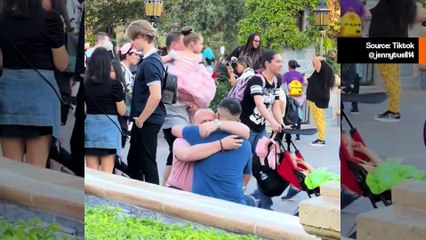 Yllätys kaksinkertaisena; pariskuntaa kuvataan kosimassa toisiaan