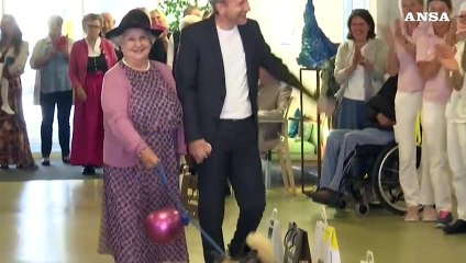 Festa dei nonni, salire in passerella a 90 anni