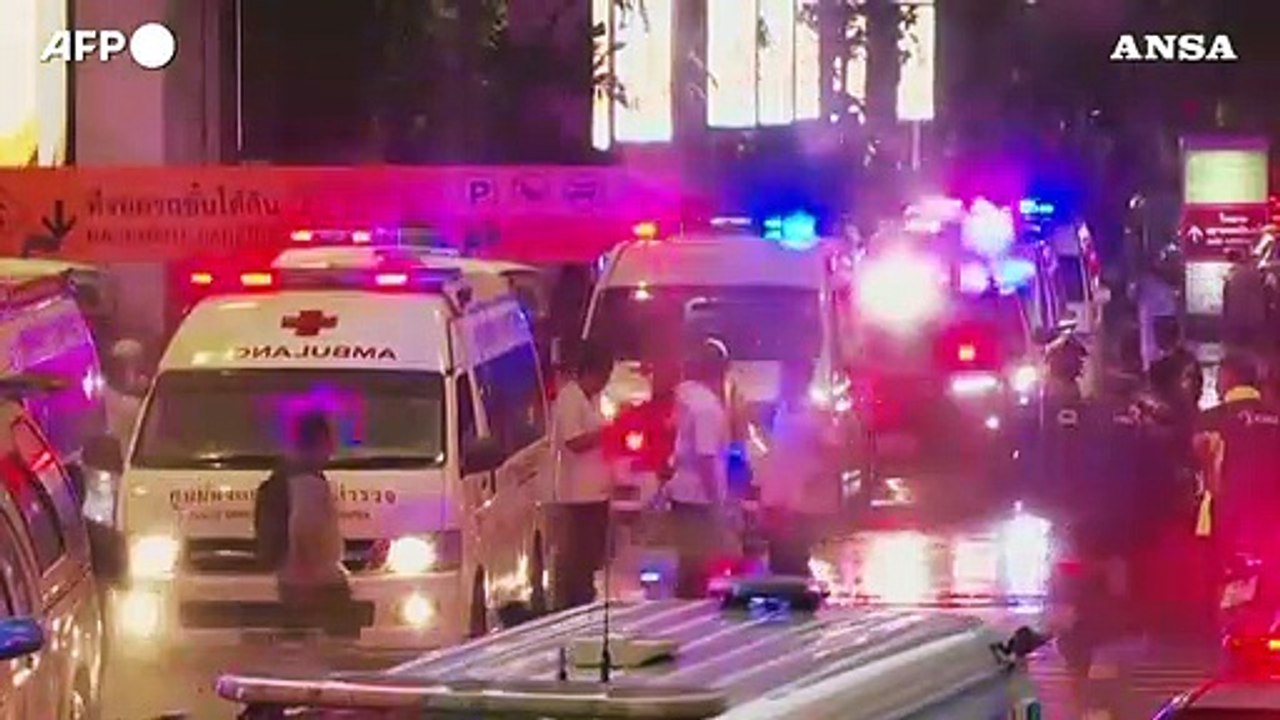 Bangkok, sparatoria in un centro commerciale: tre morti e sette feriti