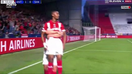 Desde a reviravolta do Shakhtar em Antuérpia à goleada do Newcastle frente ao PSG. O resumo da noite de 'Champions'