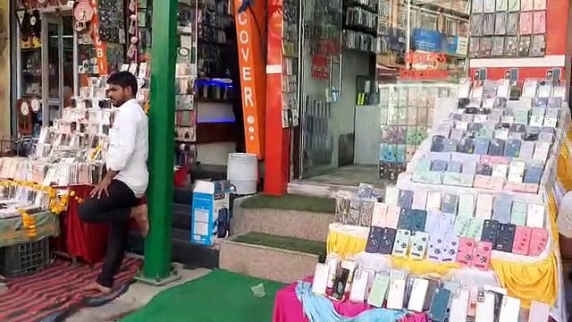 नक्शा किसी और का दिखाया, और बना दिया कुछ और, ऐसे ही चल रही गड़बड़ी सो रहे जिम्मेदार