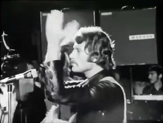 Johnny Hallyday - Cours plus vite Charlie ( Festival de Palermo Italie  ) 1970