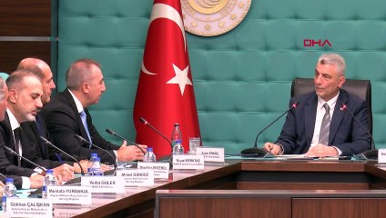 Bakan Bolat: Otomobil fiyatları yüzde 15 düştü, marketlerden de indirim bekliyoruz