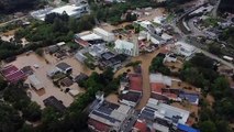 Imagens aéreas mostram bairros de Rio Negrinho tomados por alagamento