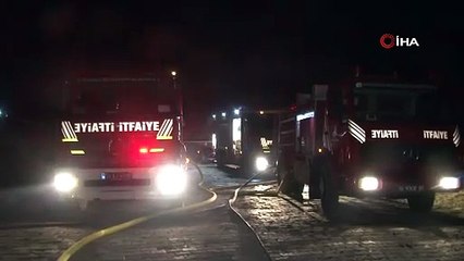 Avcılar’da 2 ev cayır cayır yandı