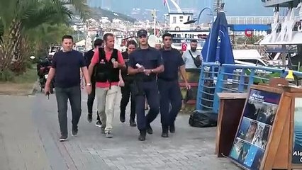 Antalya'da hava, kara ve deniz destekli eş zamanlı uyuşturucu operasyonu