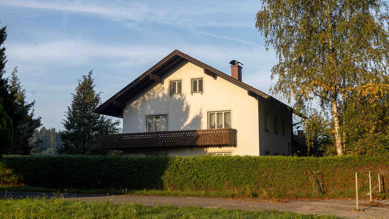 Pflegerin soll Pensionisten im Innviertel mit Messer getötet haben