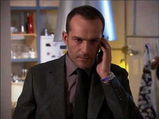 Aşk Doğuyor - Koyu Kırmızı 11.Bölüm