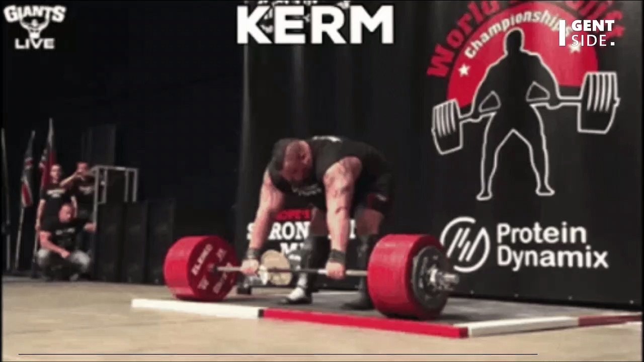 Le strongman Eddie Hall brise une machine à coup de poing
