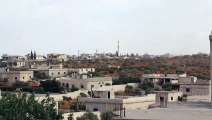 قصف لقوات النظام يستهدف بلدة أريحا في إدلب (الخوذ البيضاء)