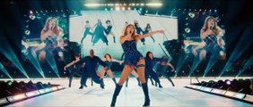 Taylor Swift'in konser filmi vizyona girmeden 100 milyon dolarlık bilet satışı ile rekor kırdı